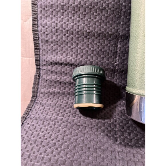 Vintage 1998 Stanley Aladdin Thermos A-944DH Green 1 Qt USA Classic Steel - Picture 3 of 6